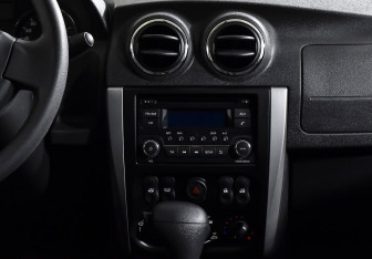 Подержанный автомобиль Nissan Almera Sedan 2017 года (10 фото)