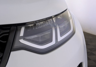 Подержанный автомобиль Land Rover Discovery Sport 2020 года (11 фото)