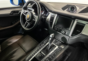 Подержанный автомобиль Porsche Macan 2014 года (9 фото)