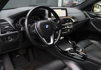 Подержанный автомобиль BMW X4 2019 года (15 фото)