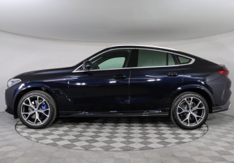 Подержанный автомобиль BMW X6 2020 года (5 фото)