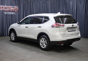Подержанный автомобиль Nissan X-Trail 2018 года (7 фото)