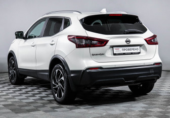 Подержанный автомобиль Nissan Qashqai 2021 года (7 фото)