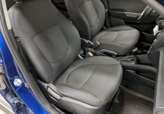 Подержанный автомобиль Kia Rio Sedan 2015 года (20 фото)