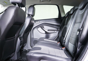 Подержанный автомобиль Ford Kuga 2013 года (20 фото)