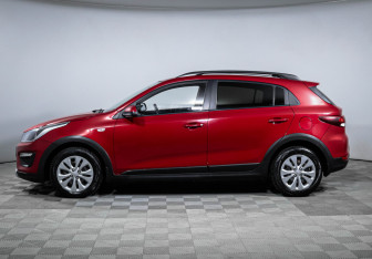 Подержанный автомобиль Kia Rio Hatchback 2018 года (8 фото)