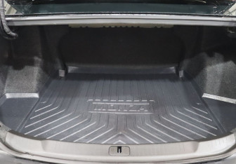 Подержанный автомобиль Chevrolet Monza 2023 года (25 фото)