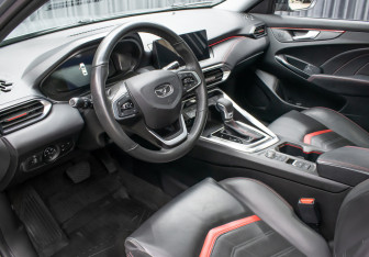 Подержанный автомобиль Kaiyi E5 2023 года (16 фото)