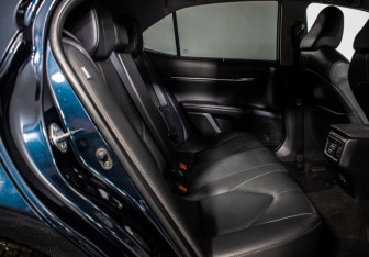 Подержанный автомобиль Toyota Camry Sedan 2019 года (9 фото)