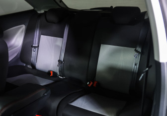Подержанный автомобиль SEAT Ibiza Hatchback 2012 года (11 фото)