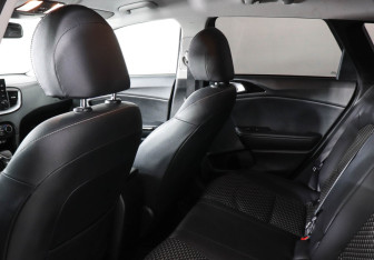 Подержанный автомобиль Kia Ceed Wagon 2021 года (14 фото)