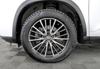 Подержанный автомобиль Chery Tiggo 8 Pro Max 2022 года (18 фото)