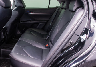 Подержанный автомобиль Toyota Camry Sedan 2020 года (11 фото)