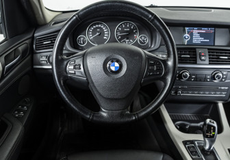 Подержанный автомобиль BMW X3 2013 года (8 фото)