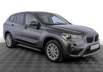 Подержанный автомобиль BMW X1 2017 года (3 фото)
