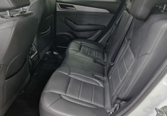 Подержанный автомобиль Haval F7x 2023 года (16 фото)