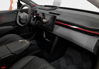 Подержанный автомобиль Zeekr X 2023 года (9 фото)