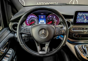 Подержанный автомобиль Mercedes-Benz Vito 2019 года (21 фото)
