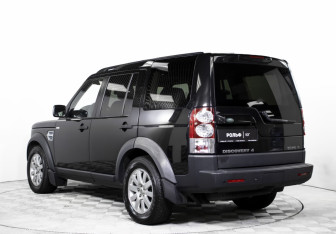 Подержанный автомобиль Land Rover Discovery 2013 года (7 фото)