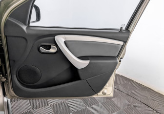 Подержанный автомобиль LADA (ВАЗ) Largus Wagon 2021 года (24 фото)