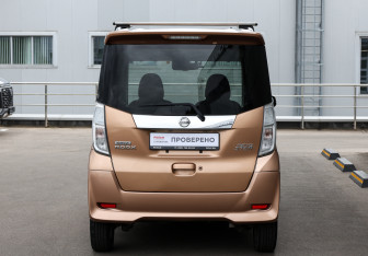 Подержанный автомобиль Nissan Dayz Roox 2018 года (6 фото)