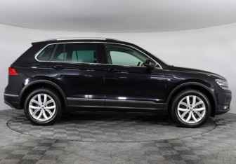 Подержанный автомобиль Volkswagen Tiguan 2019 года (4 фото)