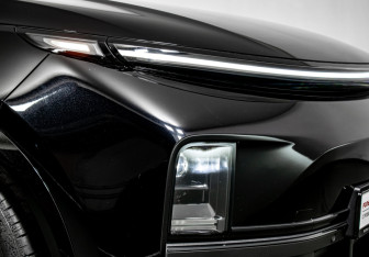 Подержанный автомобиль LiXiang L9 2023 года (28 фото)