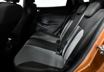 Подержанный автомобиль Ford EcoSport 2017 года (9 фото)