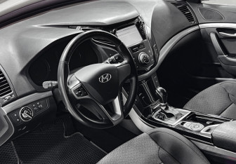 Подержанный автомобиль Hyundai i40 Sedan 2014 года (13 фото)