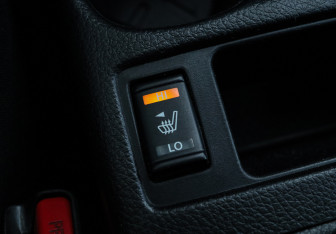 Подержанный автомобиль Nissan X-Trail 2015 года (14 фото)