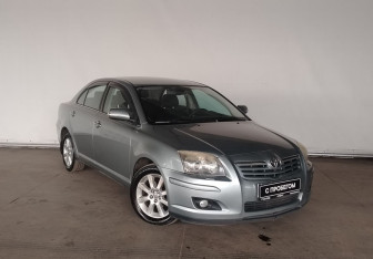 Подержанный автомобиль Toyota Avensis Sedan 2008 года (3 фото)