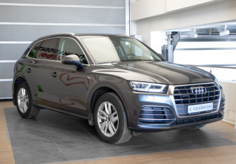 Подержанный автомобиль Audi Q5 2020 года (3 фото)
