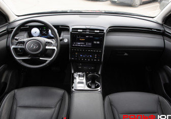 Подержанный автомобиль Hyundai Tucson 2022 года (12 фото)