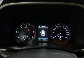 Подержанный автомобиль Hyundai Tucson 2018 года (14 фото)