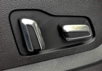 Подержанный автомобиль Exeed LX 2024 года (25 фото)