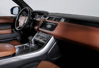Подержанный автомобиль Land Rover Range Rover Sport 2013 года (9 фото)