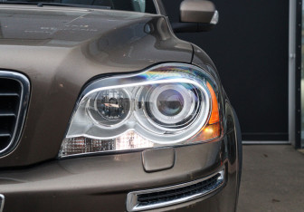 Подержанный автомобиль Volvo XC90 2014 года (24 фото)