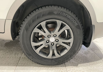 Подержанный автомобиль Hyundai ix55 2011 года (13 фото)