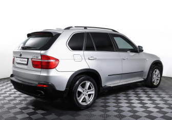 Подержанный автомобиль BMW X5 2009 года (5 фото)