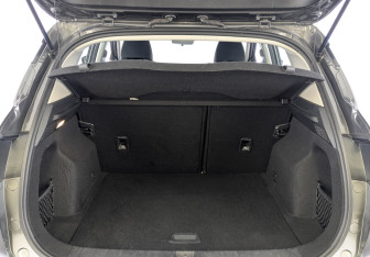 Подержанный автомобиль Geely Coolray 2023 года (10 фото)