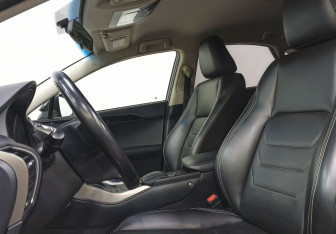 Подержанный автомобиль Lexus NX 2015 года (18 фото)