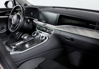 Подержанный автомобиль Hongqi H9 2023 года (9 фото)