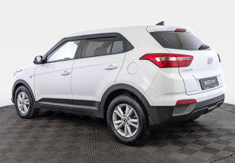 Подержанный автомобиль Hyundai Creta 2019 года (7 фото)