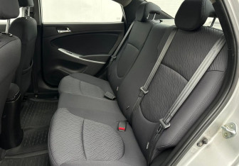 Подержанный автомобиль Hyundai Solaris Sedan 2014 года (10 фото)