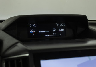 Подержанный автомобиль Subaru Forester Suv 2018 года (15 фото)