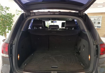 Подержанный автомобиль Volkswagen Touareg 2007 года (19 фото)