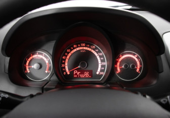 Подержанный автомобиль Kia Ceed Hatchback 2011 года (12 фото)