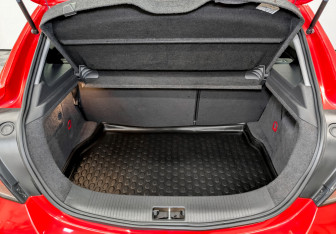 Подержанный автомобиль Opel Astra Hatchback 2007 года (10 фото)