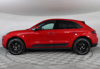 Подержанный автомобиль Porsche Macan 2018 года (8 фото)