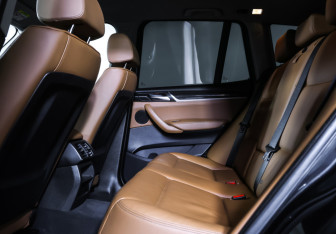 Подержанный автомобиль BMW X3 2015 года (11 фото)